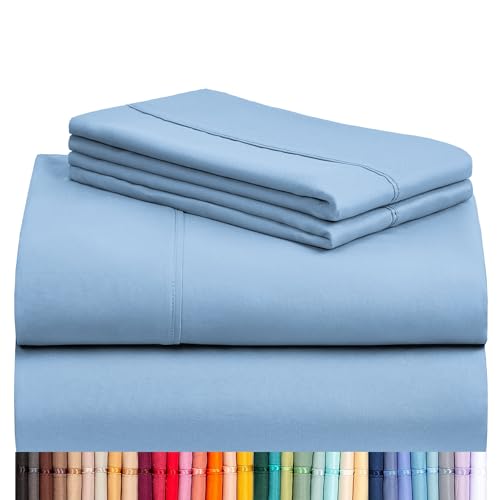 a stack of blue sheets