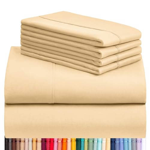 a stack of bed sheets